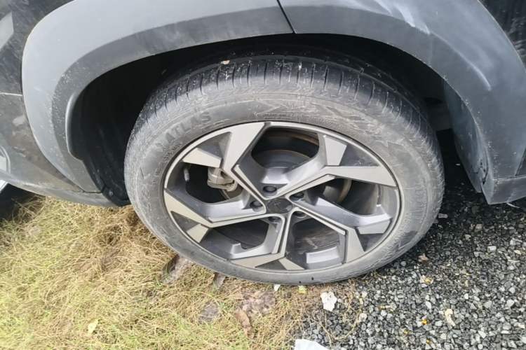 Used Geely Auto FX11 2023 1.5TD DCT Prestige Edition Right Rear Wheel Hub