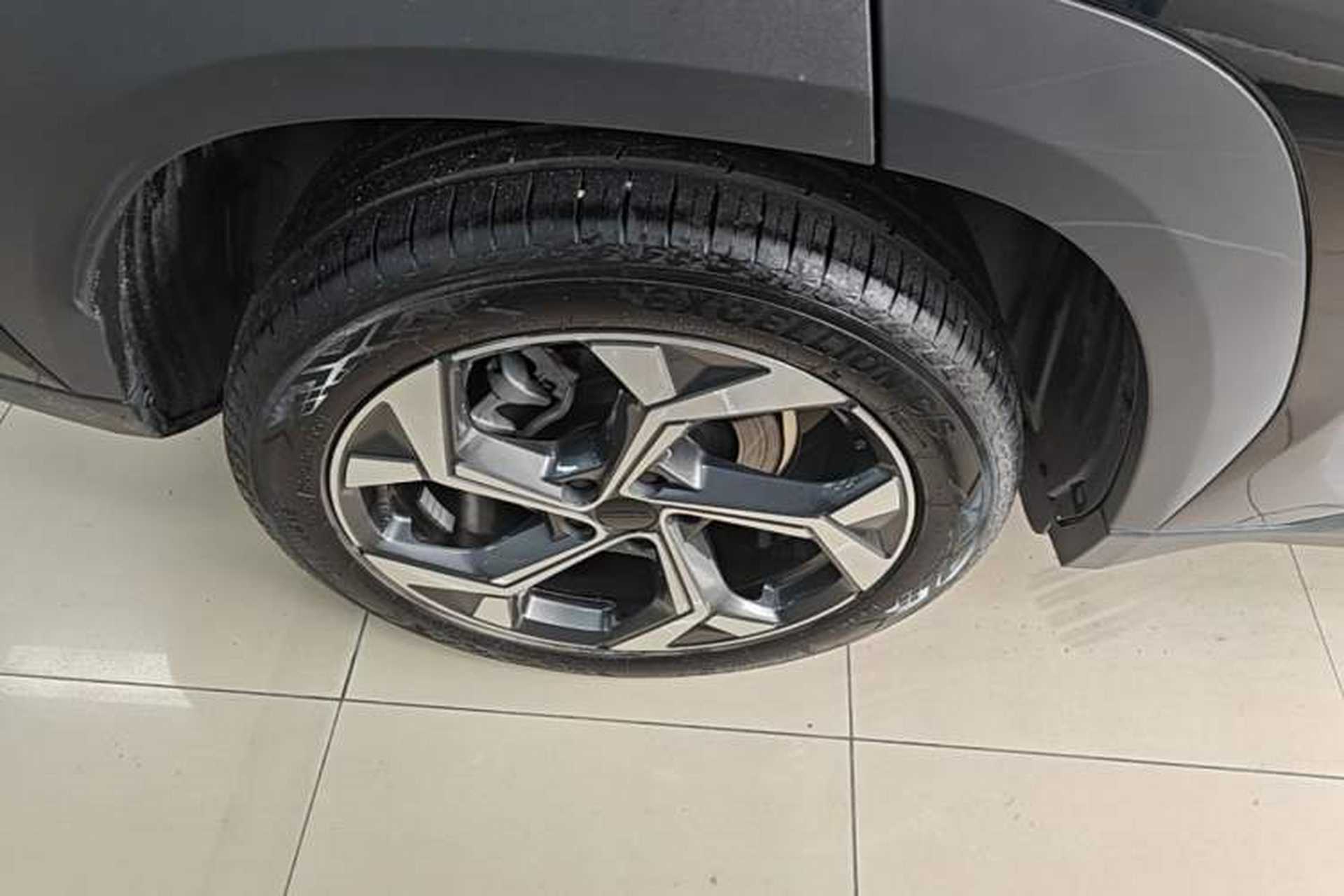 Used Geely Auto FX11 2023 1.5TD DCT Prestige Edition Right Rear Wheel Hub