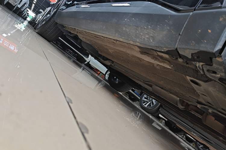 Used Geely Auto FX11 2023 1.5TD DCT Prestige Edition Right Side Sill