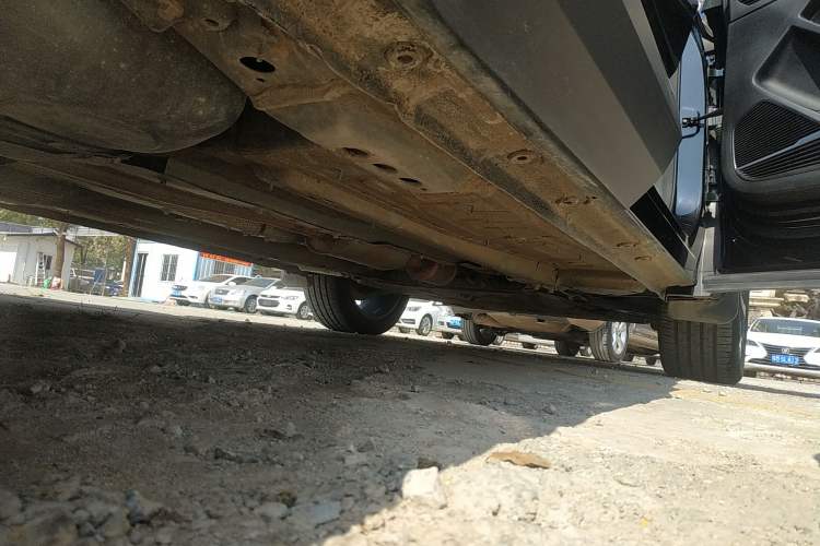 Used Geely Auto FX11 2023 2.0TD DCT Prestige Edition Right Side Sill