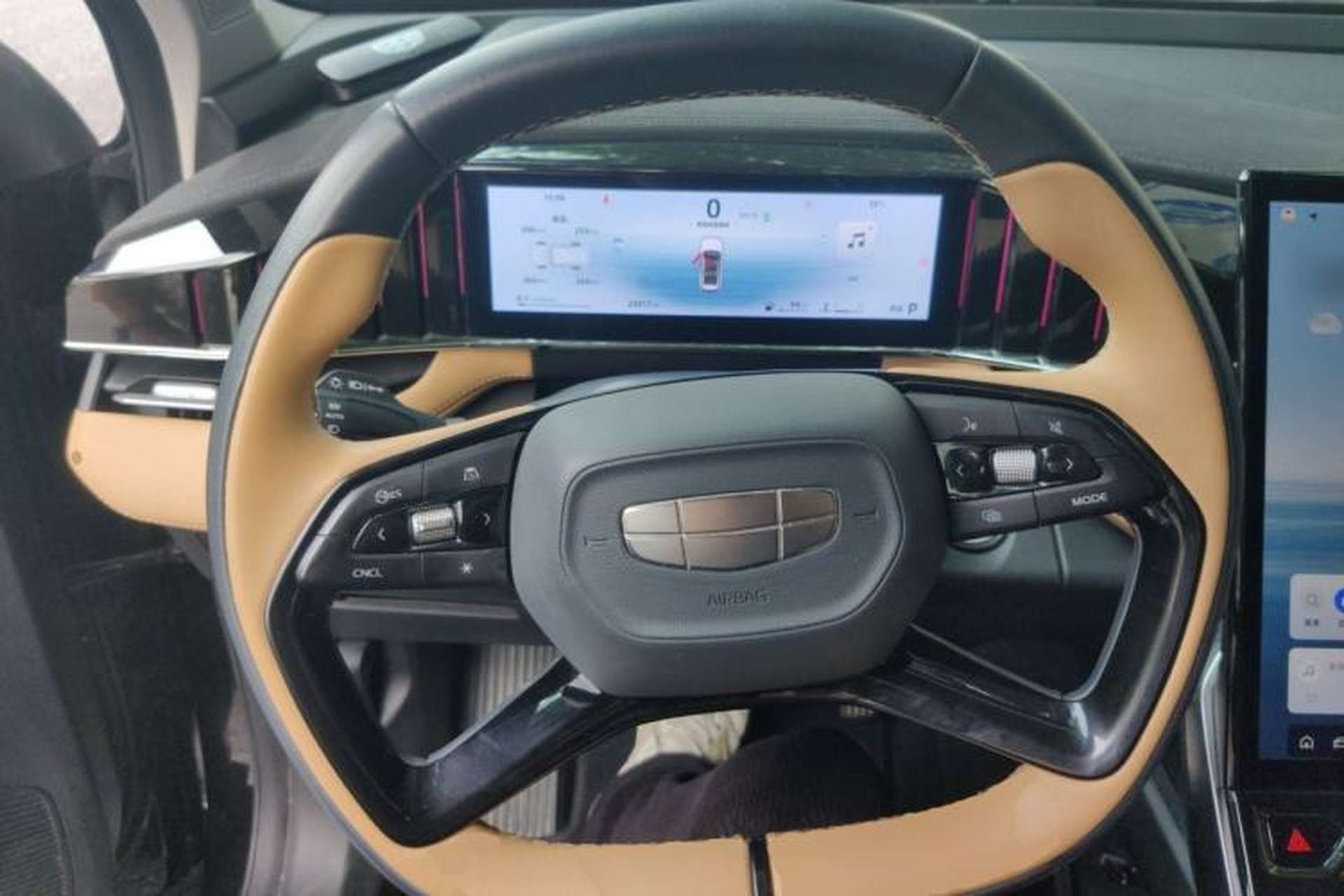 Used Geely Auto FX11 2023 1.5TD DCT Prestige Edition Steering Wheel