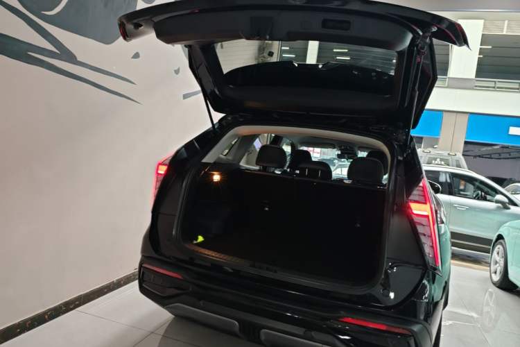 Used Geely Auto FX11 2023 1.5TD DCT Luxury Version Trunk
