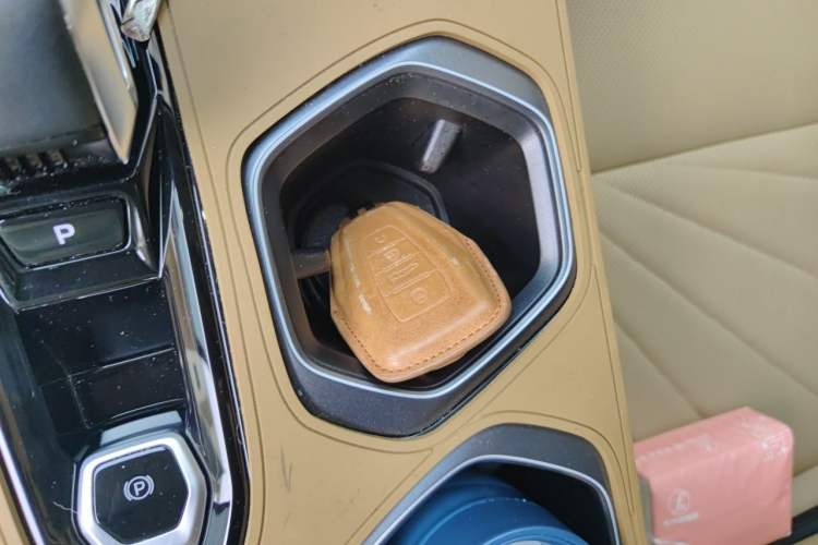 Used Geely Auto FX11 2023 1.5TD DCT Prestige Edition Vehicle Key