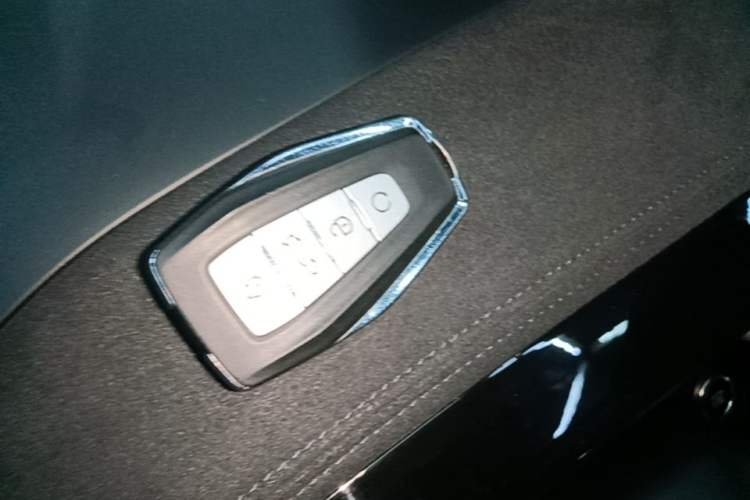Used Geely Auto FX11 2023 1.5TD DCT Glory Edition Vehicle Key
