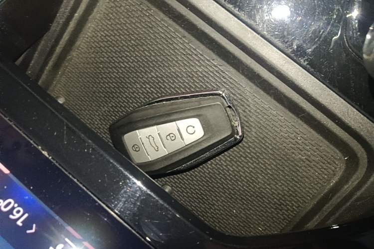 Used Geely Auto FX11 2023 1.5TD DCT Glory Edition Vehicle Key