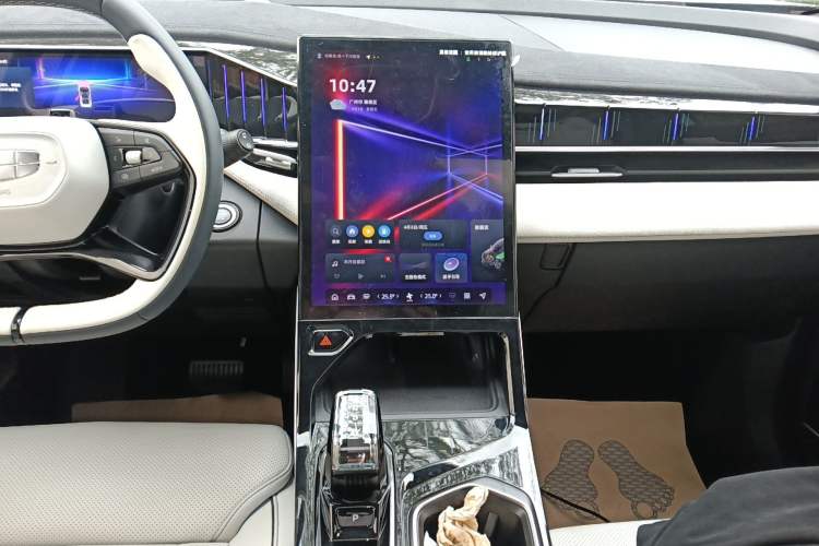Used Geely Auto FX11 2023 1.5TD Leishen Hi·F Super Rui Audio And AC Panel
