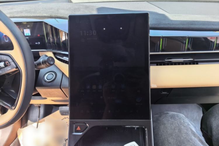 Used Geely Auto FX11 2023 1.5TD DCT Prestige Edition Center Console