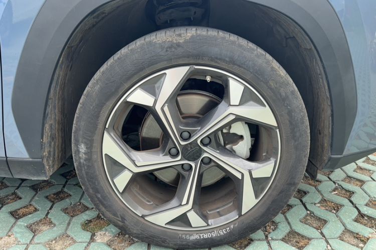 Used Geely Auto FX11 2023 1.5TD DCT Prestige Edition Exterior 6
