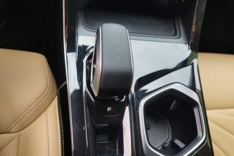 Used Geely Auto FX11 2023 1.5TD DCT Prestige Edition Gear Lever