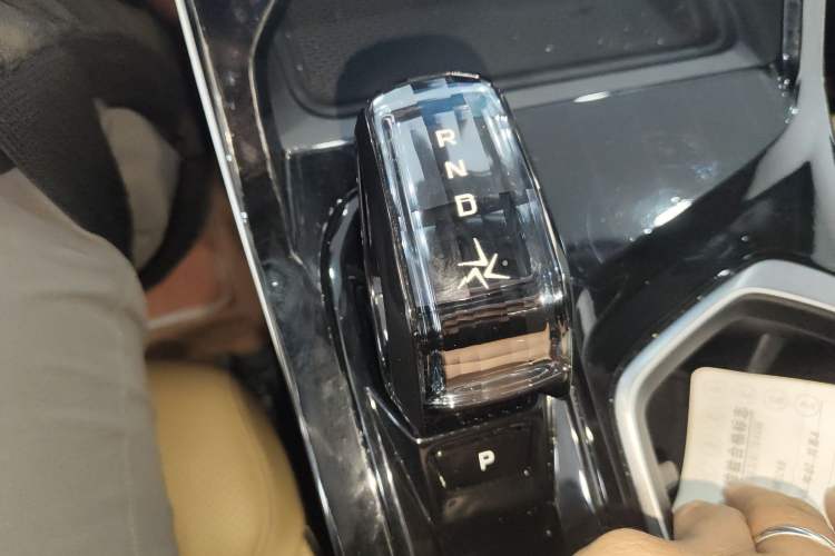 Used Geely Auto FX11 2023 1.5TD DCT Prestige Edition Gear Lever