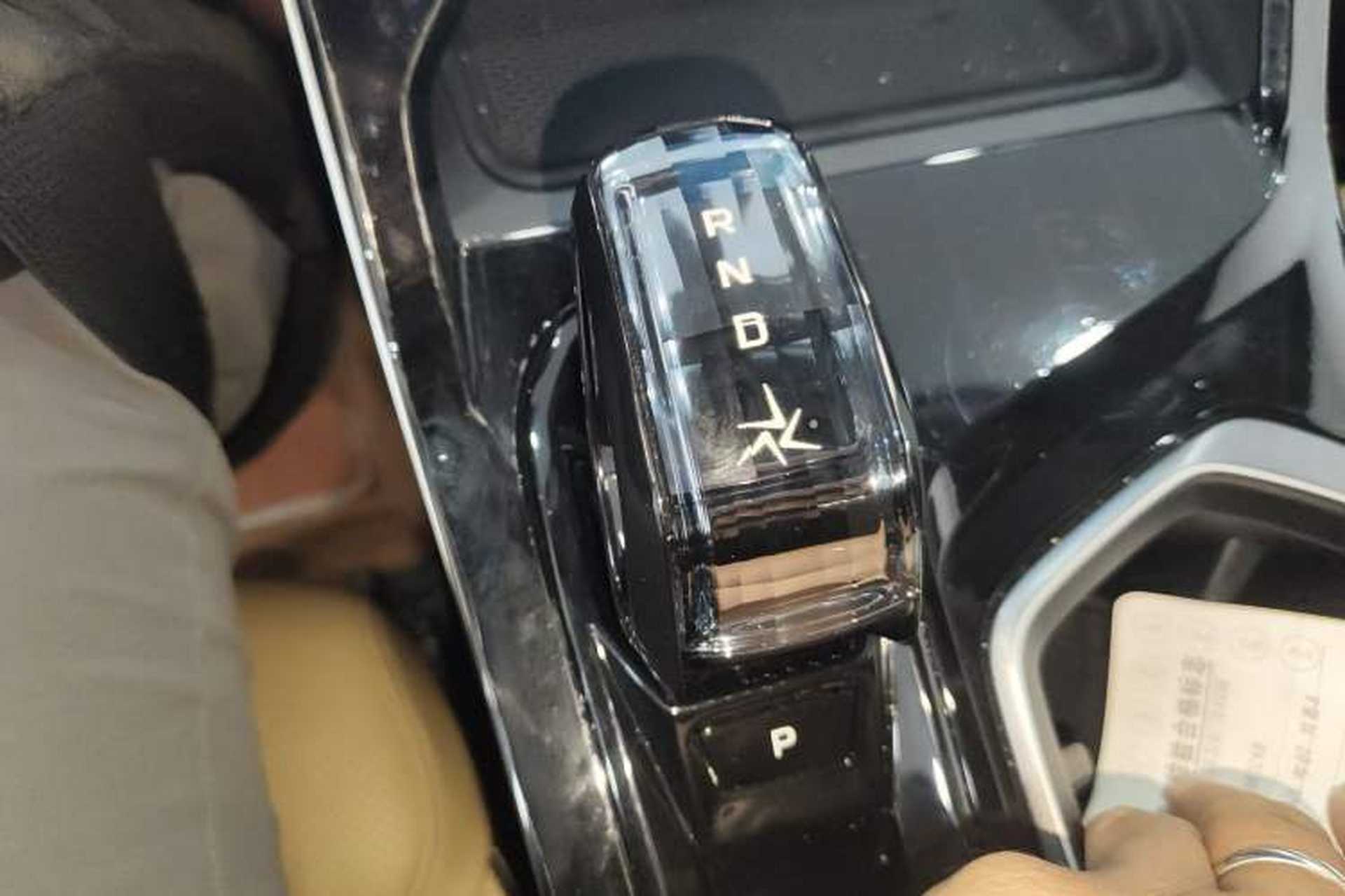 Used Geely Auto FX11 2023 1.5TD DCT Prestige Edition Gear Lever