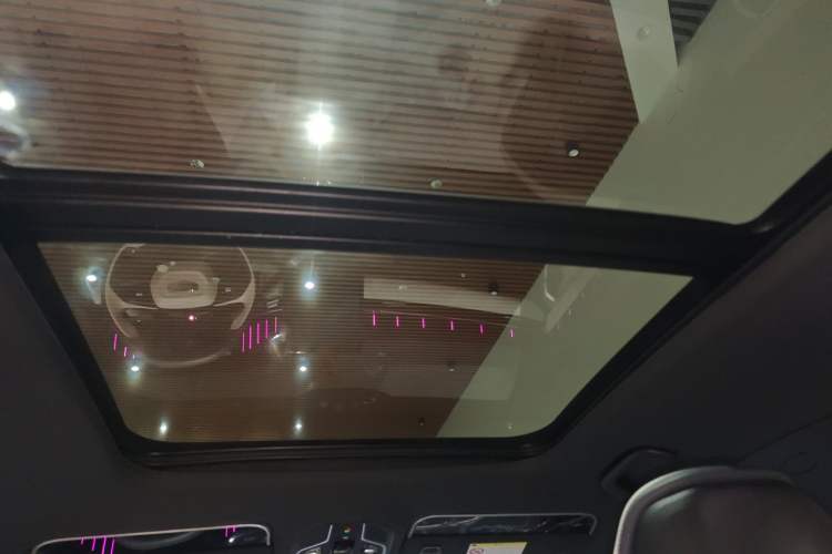 Used Geely Auto FX11 2023 1.5TD Leishen Hi·F Super Rui Headliner