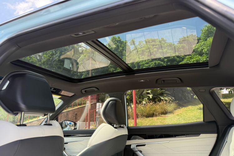 Used Geely Auto FX11 2023 1.5TD Leishen Hi·F Super Rui Headliner