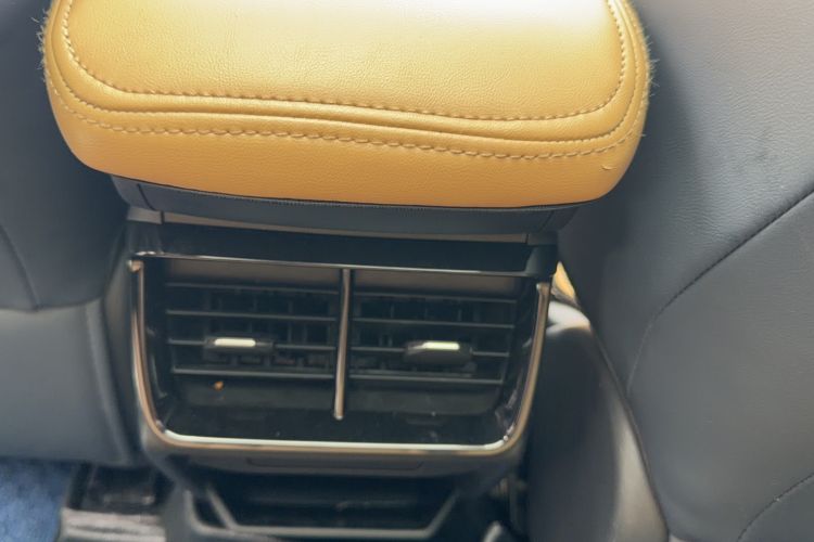 Used Geely Auto FX11 2023 1.5TD DCT Prestige Edition Interior 4