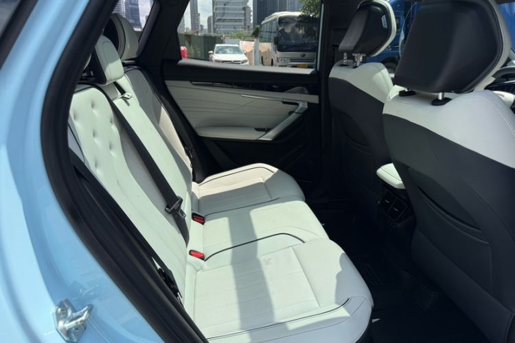 Used Geely Auto FX11 2023 1.5TD Leishen Hi·F Super Rui Interior 4