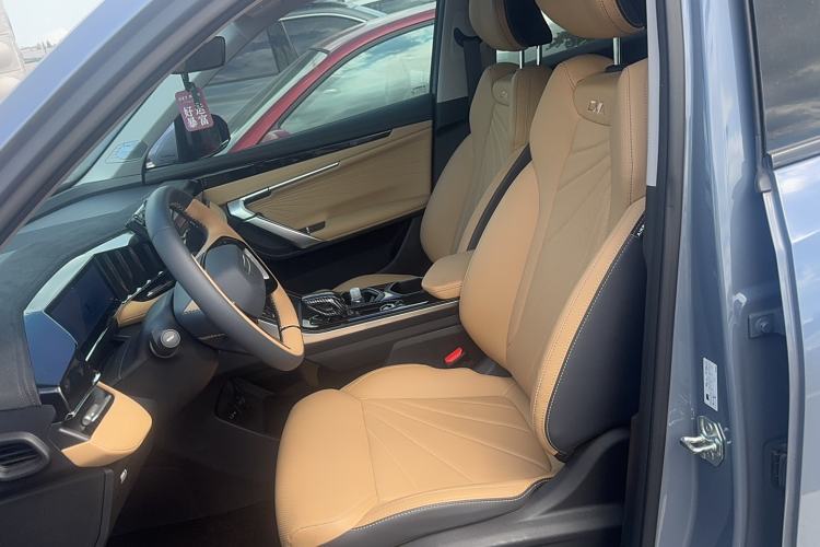 Used Geely Auto FX11 2023 2.0TD DCT Prestige Edition Left Front Seat