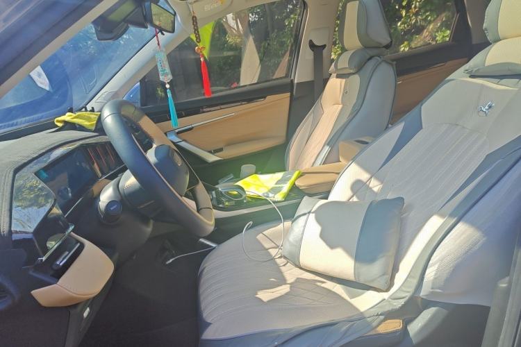 Used Geely Auto FX11 2023 1.5TD DCT Prestige Edition Left Front Seat
