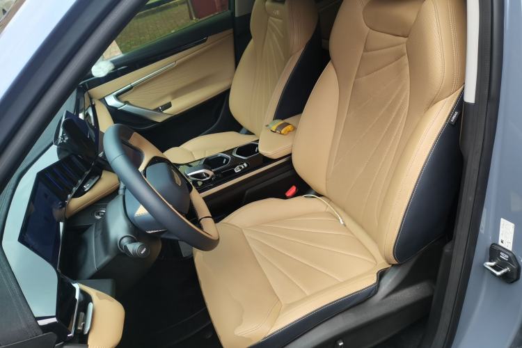 Used Geely Auto FX11 2023 1.5TD DCT Prestige Edition Left Front Seat
