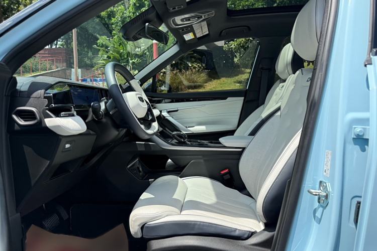 Used Geely Auto FX11 2023 1.5TD Leishen Hi·F Super Rui Left Front Seat