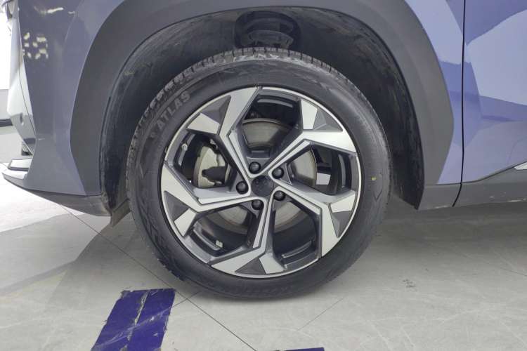 Used Geely Auto FX11 2023 1.5TD DCT Prestige Edition Left Front Wheel Hub