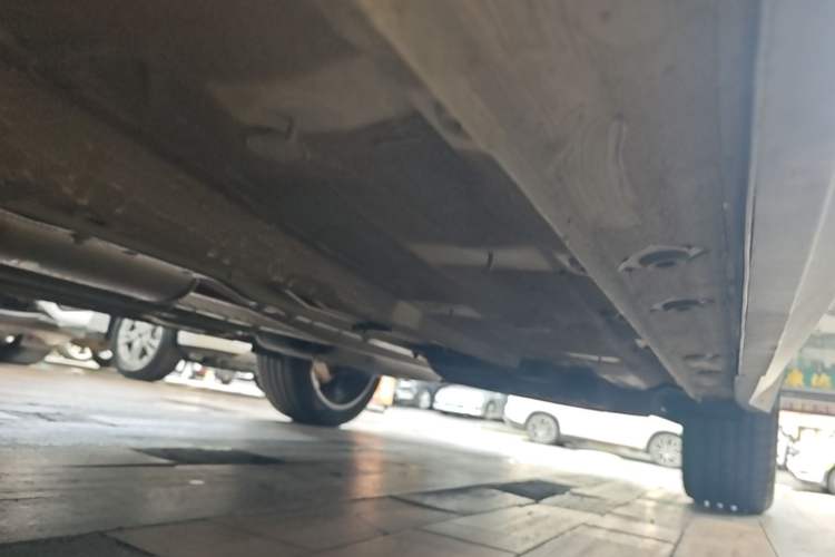 Used Geely Auto FX11 2023 2.0TD DCT Prestige Edition Left Side Sill