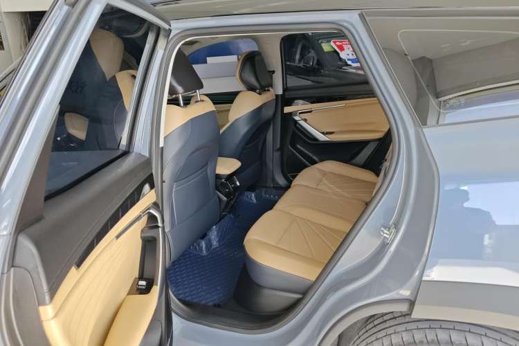 Used Geely Auto FX11 2023 2.0TD DCT Flagship Version Right Rear Seat