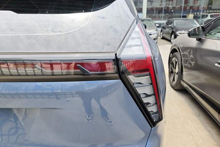 Used Geely Auto FX11 2023 1.5TD DCT Prestige Edition Right Rear Taillight