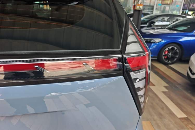 Used Geely Auto FX11 2023 2.0TD DCT Prestige Edition Right Rear Taillight