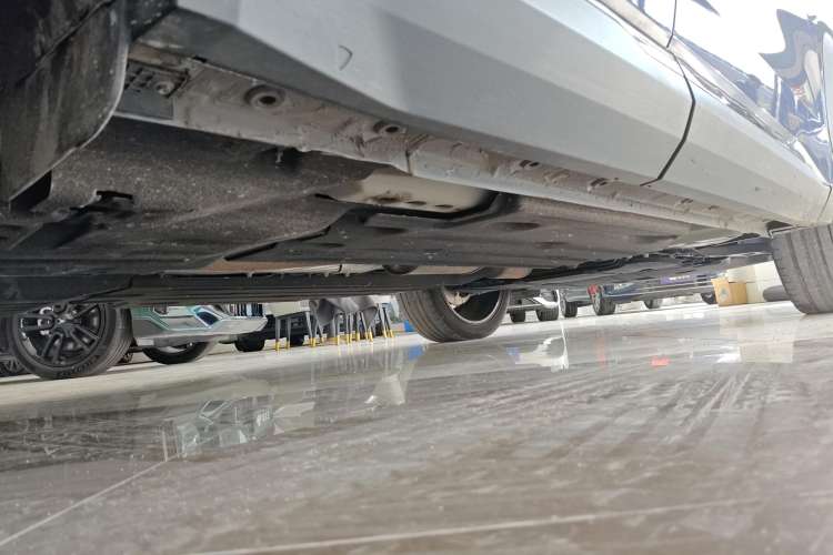 Used Geely Auto FX11 2023 2.0TD DCT Flagship Version Right Side Sill