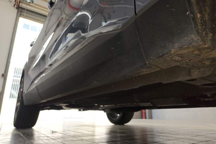 Used Geely Auto FX11 2023 1.5TD DCT Prestige Edition Right Side Sill