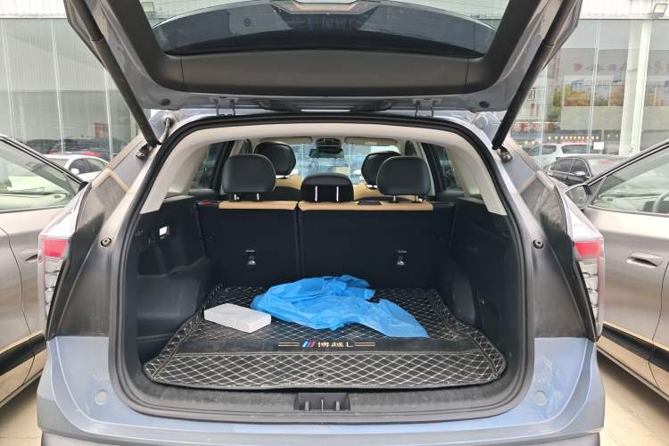 Used Geely Auto FX11 2023 1.5TD DCT Prestige Edition Trunk