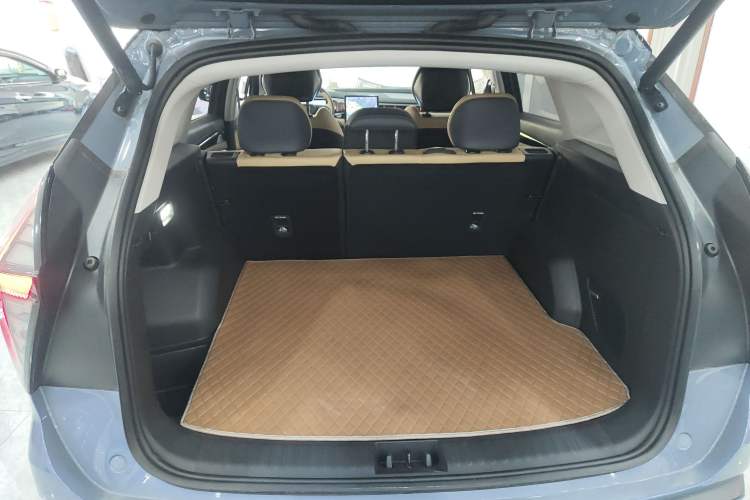 Used Geely Auto FX11 2023 1.5TD DCT Prestige Edition Trunk