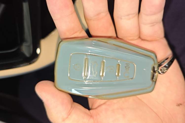 Used Geely Auto FX11 2023 2.0TD DCT Prestige Edition Vehicle Key