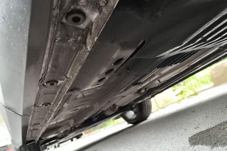 Used Geely Auto FX11 2023 1.5TD DCT Prestige Edition Chassis Rear Left