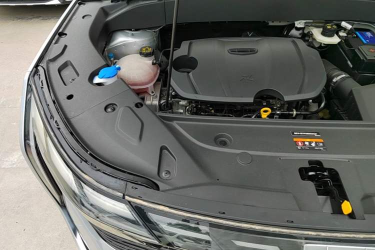 Used Geely Auto FX11 2023 1.5TD DCT Prestige Edition Engine Bay Right
