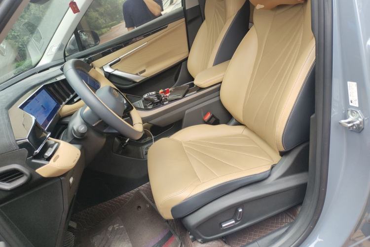 Used Geely Auto FX11 2023 2.0TD DCT Prestige Edition Left Front Seat