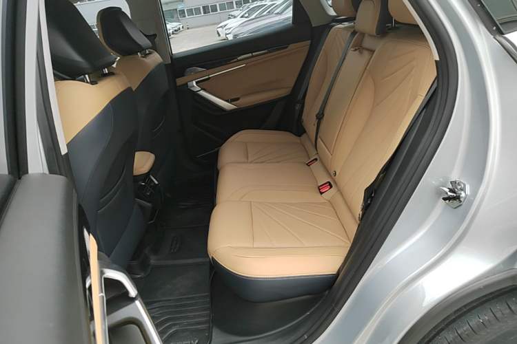 Used Geely Auto FX11 2023 1.5TD DCT Prestige Edition Left Rear Seat