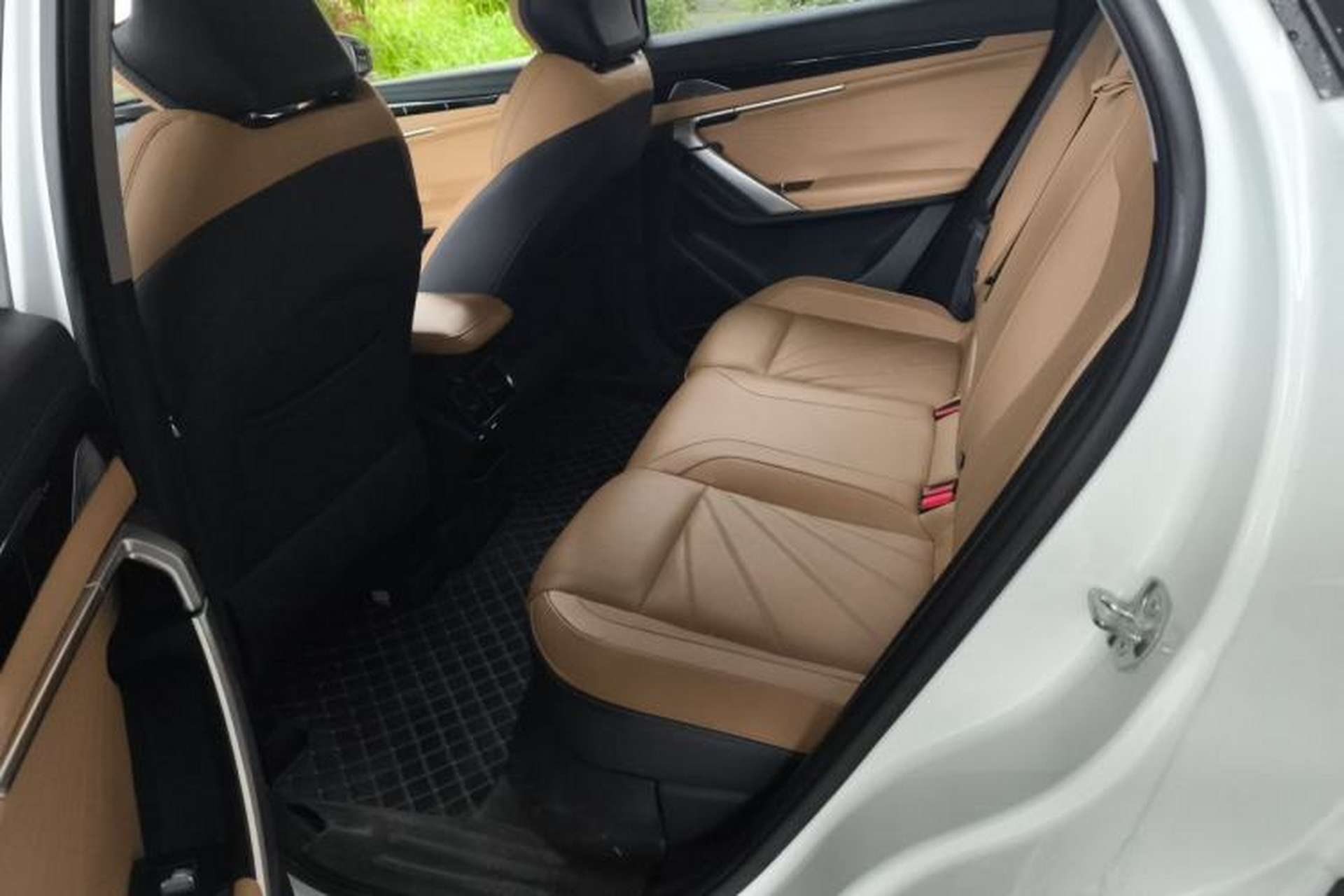 Used Geely Auto FX11 2023 1.5TD DCT Prestige Edition Left Rear Seat