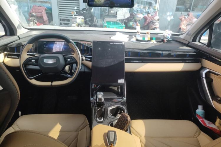 Used Geely Auto FX11 2023 1.5TD DCT Prestige Edition Center Console