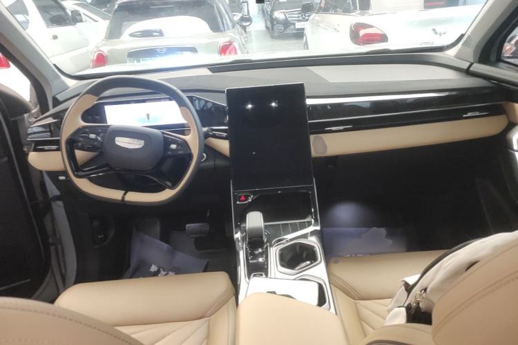 Used Geely Auto FX11 2023 2.0TD DCT Prestige Edition Center Console