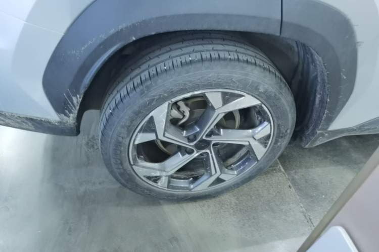 Used Geely Auto FX11 2023 1.5TD DCT Prestige Edition Exterior 3