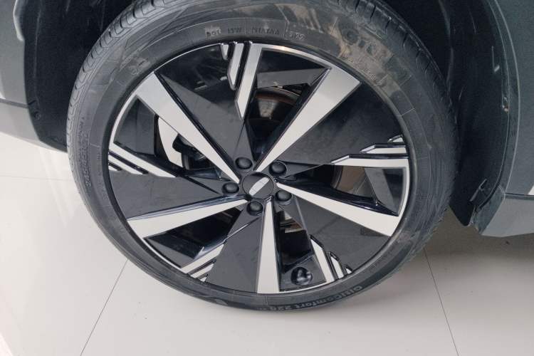Used Geely Auto FX11 2023 1.5TD DCT Prestige Edition Exterior 5