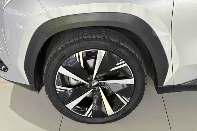 Used Geely Auto FX11 2023 1.5TD DCT Prestige Edition Exterior 5