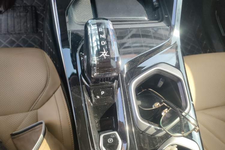 Used Geely Auto FX11 2023 1.5TD DCT Prestige Edition Gear Lever