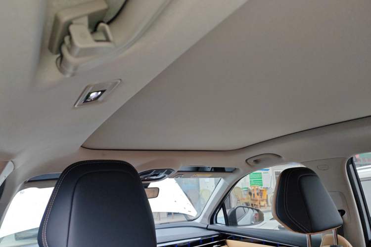 Used Geely Auto FX11 2023 1.5TD DCT Luxury Version Headliner