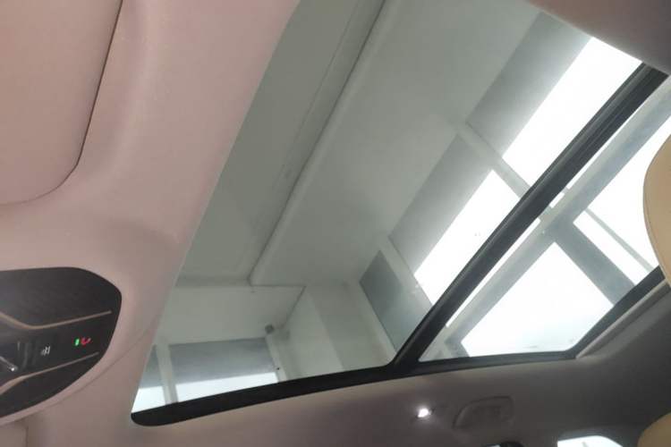 Used Geely Auto FX11 2023 2.0TD DCT Prestige Edition Headliner