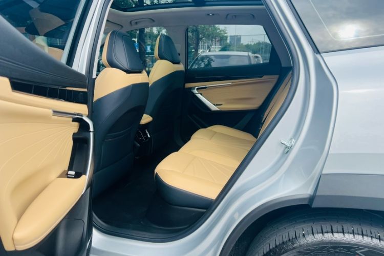 Used Geely Auto FX11 2023 1.5TD DCT Prestige Edition Interior 9