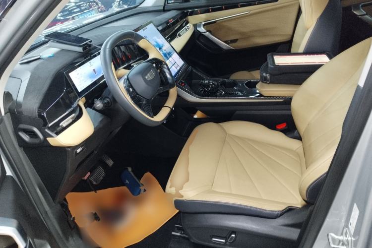 Used Geely Auto FX11 2023 1.5TD DCT Prestige Edition Left Front Seat