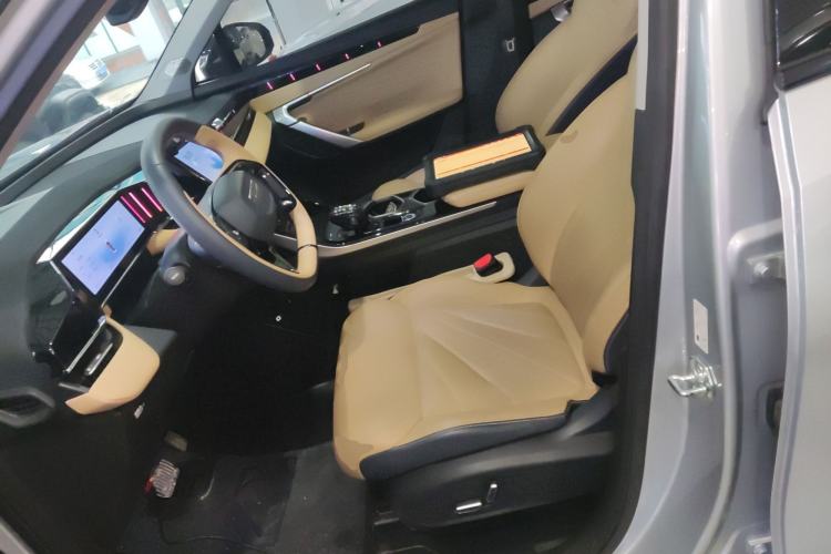 Used Geely Auto FX11 2023 1.5TD DCT Prestige Edition Left Front Seat