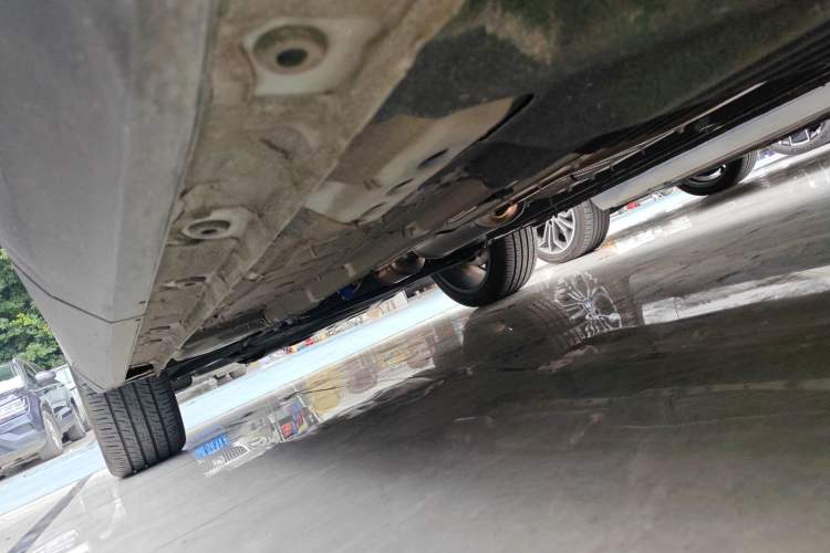 Used Geely Auto FX11 2023 1.5TD DCT Luxury Version Left Side Sill